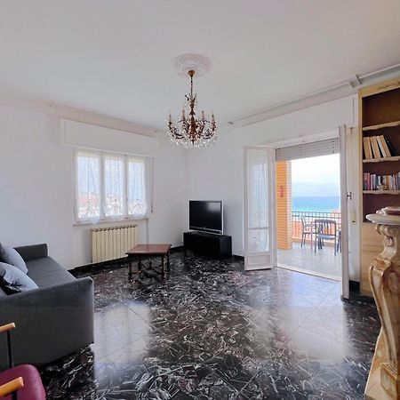 Ampio Appartamento Con Vista Varazze Bagian luar foto